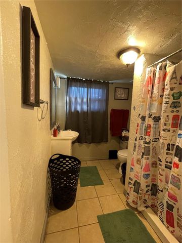 107 W BERESFORD AVENUE, Deland, FL 32720