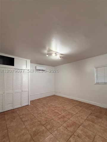 12906 NE 6th Ave 2, North Miami, FL 33161