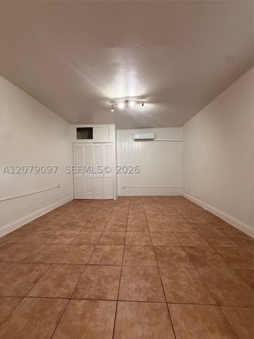 12906 NE 6th Ave 2, North Miami, FL 33161