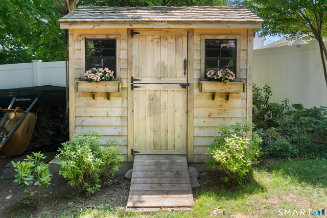 5 Fairview Avenue, Shelton, CT 06484
