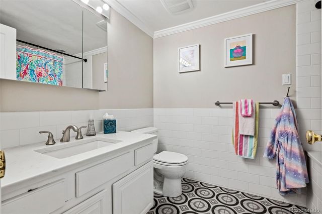 4500 S Dasa Drive, Cherry Hills Village, CO 80111