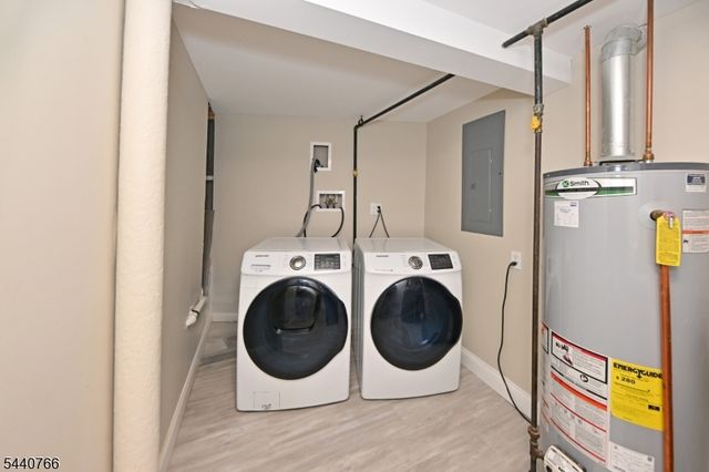 221 Lakeview Dr, Ridgewood Village, NJ 07450