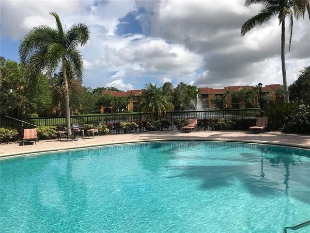 3857 Coral Tree Circle 204, Coconut Creek, FL 33073