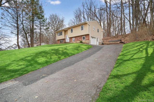 28 Olympus Road, Highland Mills, NY 10930