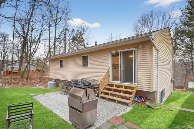 28 Olympus Road, Highland Mills, NY 10930