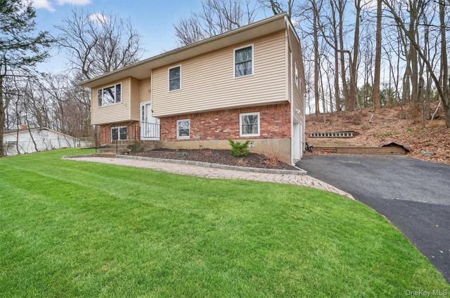 28 Olympus Road, Highland Mills, NY 10930