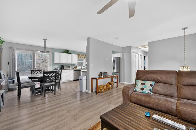 28 Olympus Road, Highland Mills, NY 10930