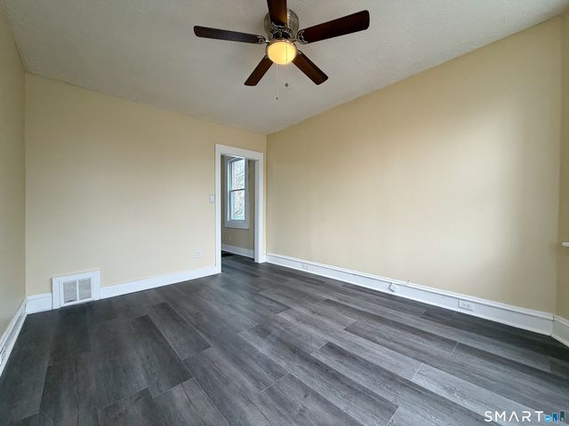 330 Hollister Street 1, Stratford, CT 06615