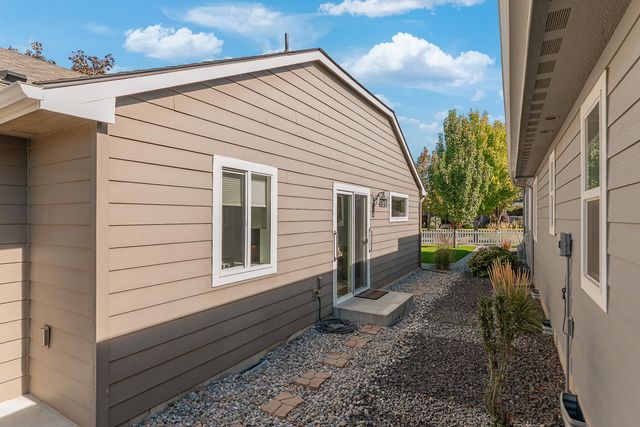 1749 N Holl Blvd, Liberty Lake, WA 99016