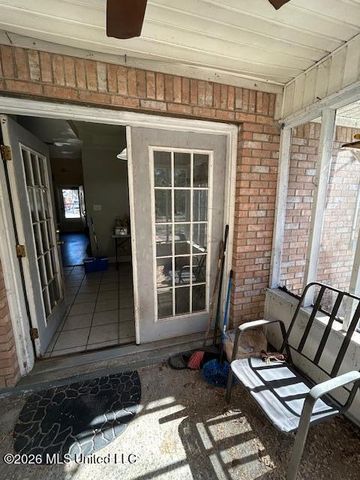 829 Lime Street, Ocean Springs, MS 39564