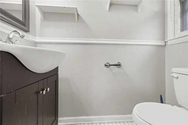 4937 Overton Avenue, Kansas City, MO 64133