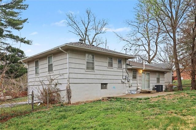 4937 Overton Avenue, Kansas City, MO 64133