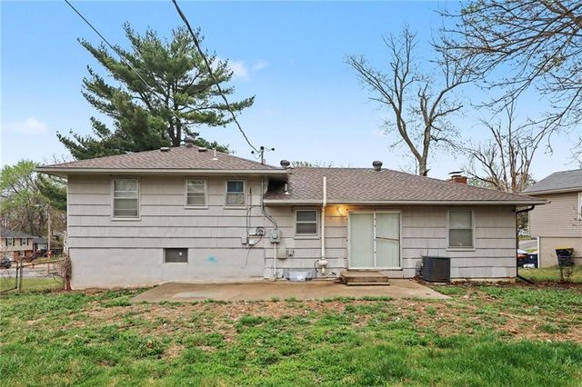 4937 Overton Avenue, Kansas City, MO 64133