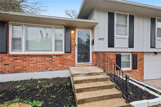 4937 Overton Avenue, Kansas City, MO 64133