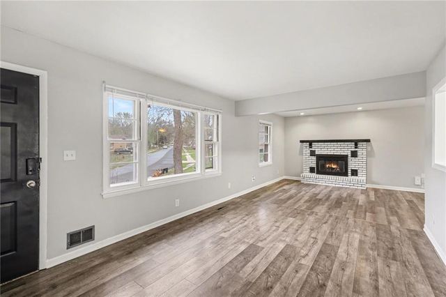 4937 Overton Avenue, Kansas City, MO 64133