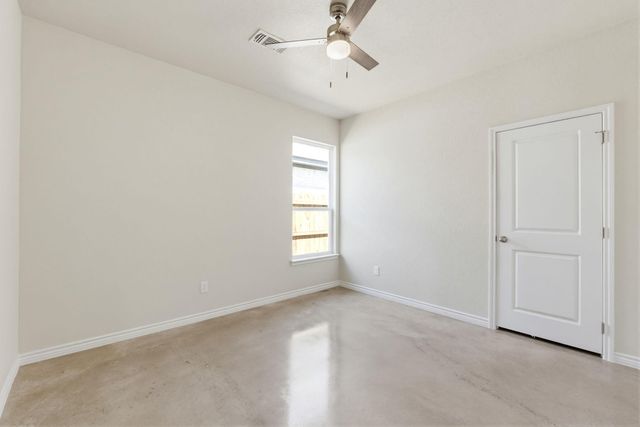 410 W Avenue C, Copperas Cove, TX 76522