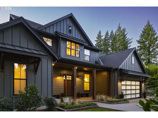 2065 Sw 75TH Ave, Portland, OR 97225