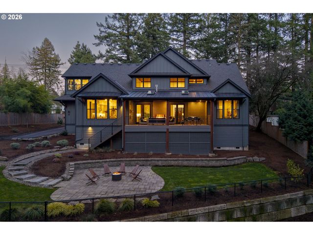 2065 Sw 75TH Ave, Portland, OR 97225