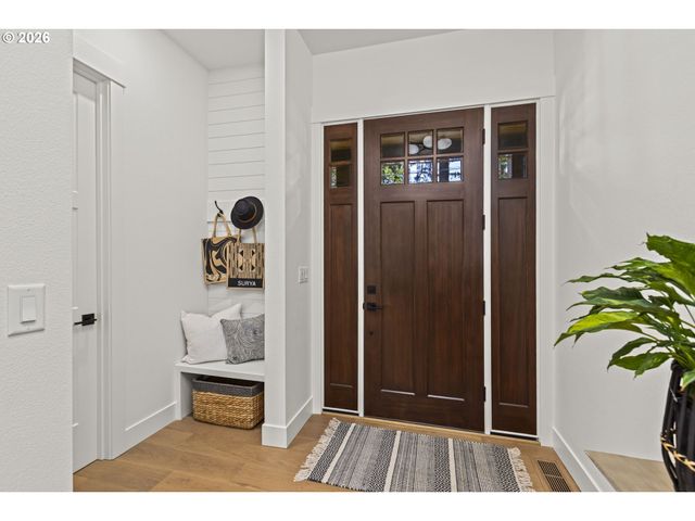 2065 Sw 75TH Ave, Portland, OR 97225