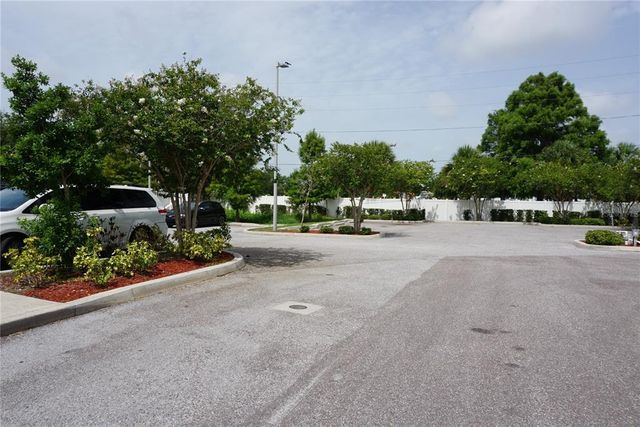 2700 34TH STREET N, St Petersburg, FL 33713