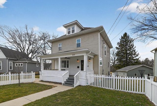 208 Stoughton Road, Edgerton, WI 53534