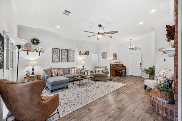 856 Tahoe Trail Drive, Hewitt, TX 76643