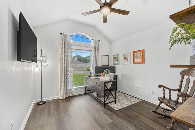 856 Tahoe Trail Drive, Hewitt, TX 76643