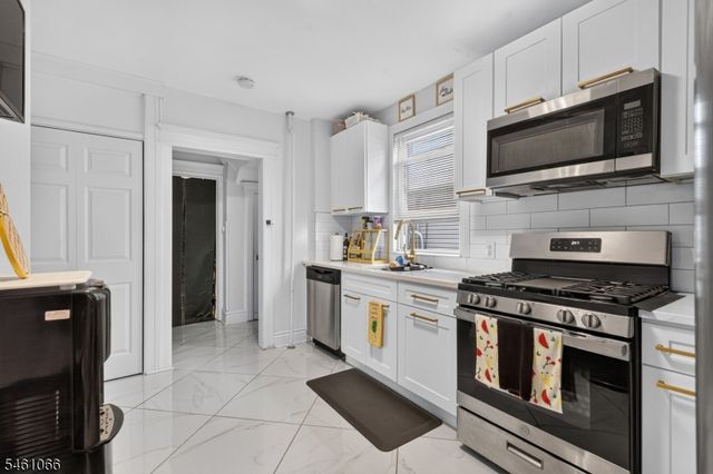 62 Wilson Pl, Irvington Twp., NJ 07111