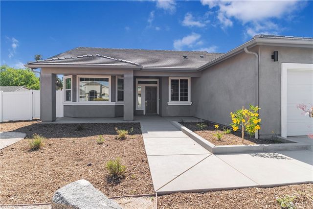 1185 Orange Avenue, Beaumont, CA 92223