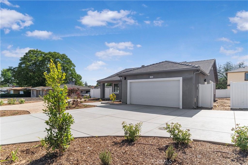 Image 15 of property listing at 1185 Orange, Beaumont, CA 92223