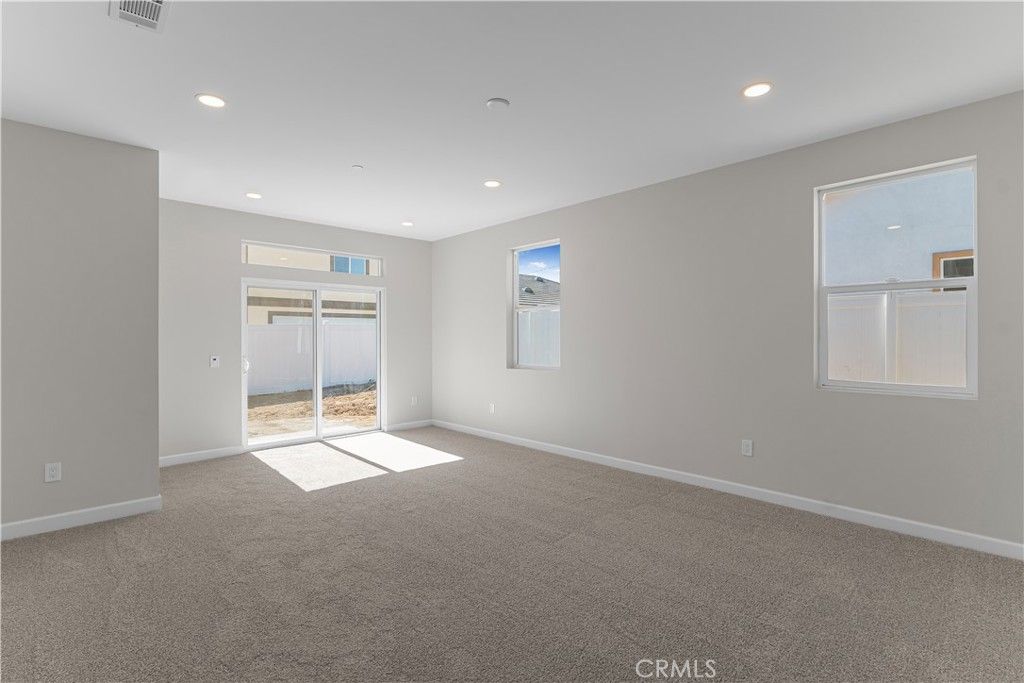 Image 9 of property listing at 1185 Orange, Beaumont, CA 92223