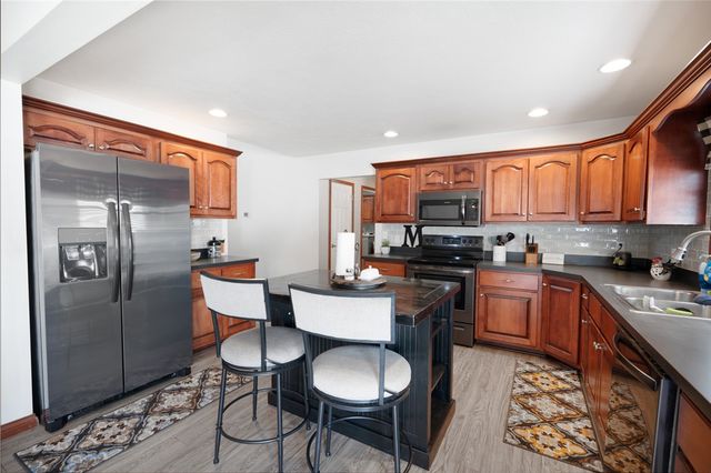 619 Colony Trail, New Carlisle, OH 45344