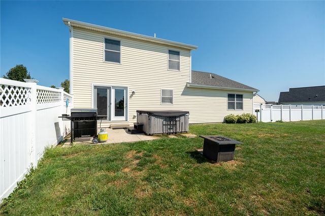 619 Colony Trail, New Carlisle, OH 45344