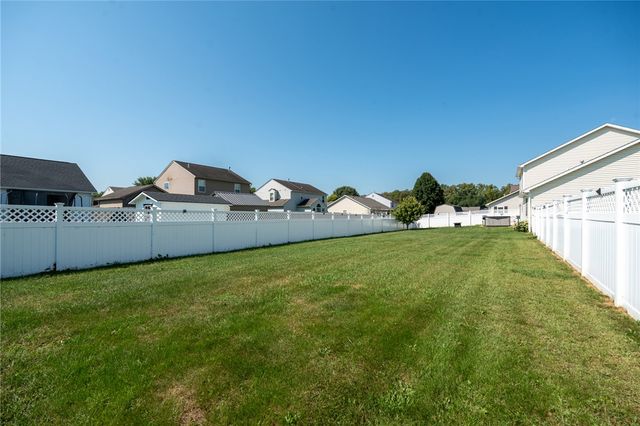 619 Colony Trail, New Carlisle, OH 45344