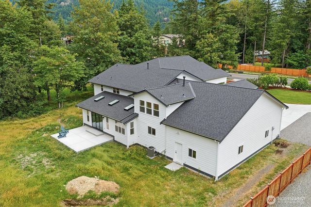 13617 436th Avenue SE, North Bend, WA 98045