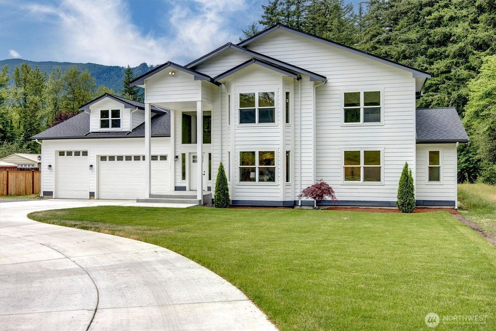 13617 436th Avenue SE, North Bend, WA 98045