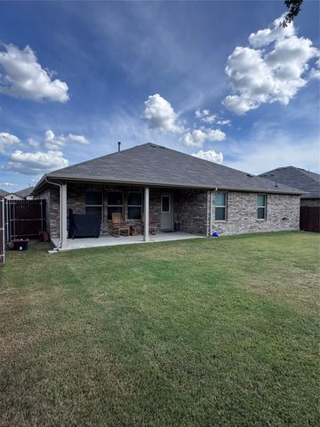 1908 Cookes Lane, Cleburne, TX 76033