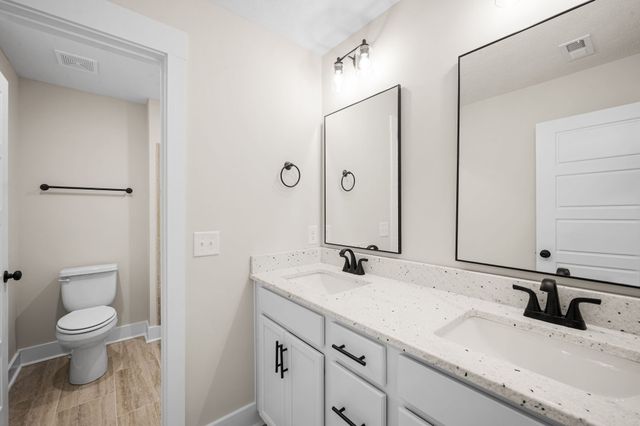 234 Low Plains Ln, Clarksville, TN 37043