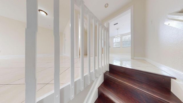 690 Amador Lane 3, West Palm Beach, FL 33401