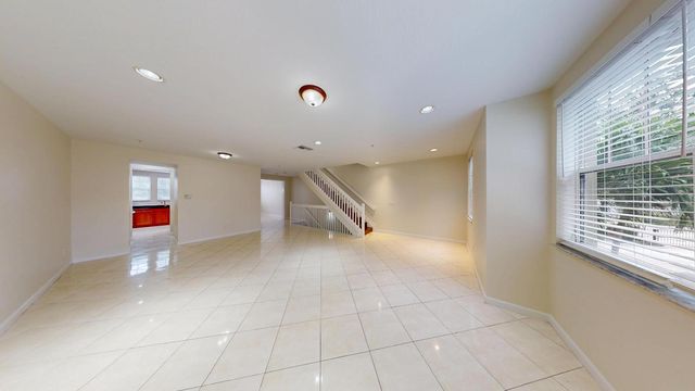 690 Amador Lane 3, West Palm Beach, FL 33401