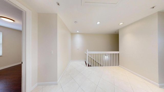 690 Amador Lane 3, West Palm Beach, FL 33401