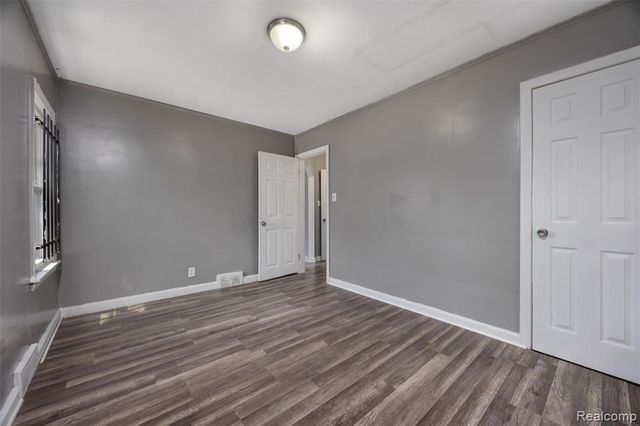 14774 Woodmont Avenue, Detroit, MI 48227