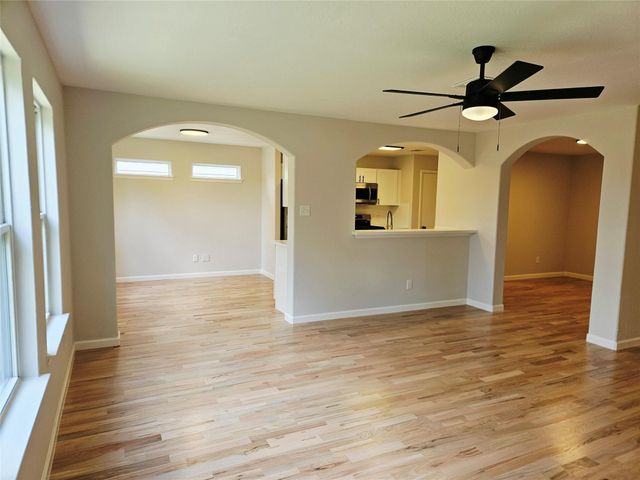 4227 Richmeadow Drive, Houston, TX 77048