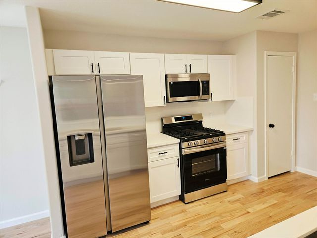 4227 Richmeadow Drive, Houston, TX 77048