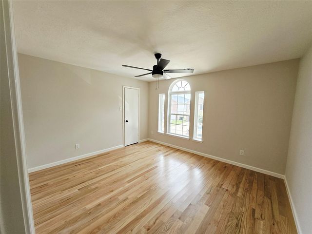 4227 Richmeadow Drive, Houston, TX 77048