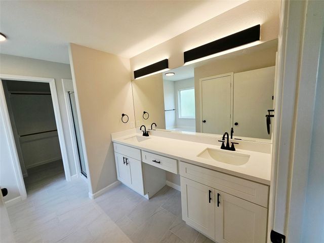 4227 Richmeadow Drive, Houston, TX 77048