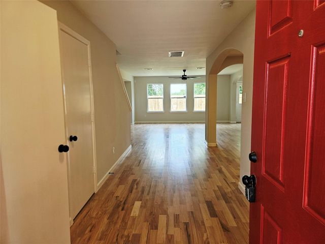 4227 Richmeadow Drive, Houston, TX 77048