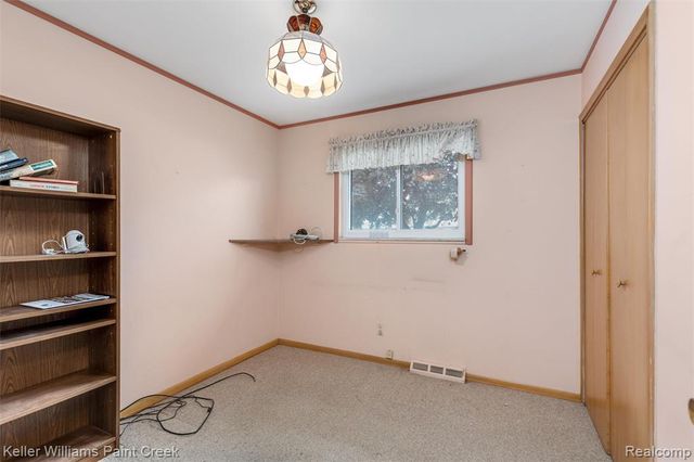 26642 Roan Avenue, Warren, MI 48089