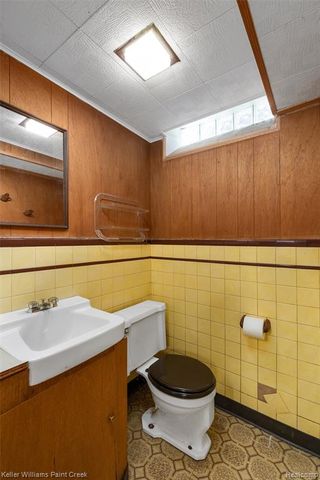 26642 Roan Avenue, Warren, MI 48089