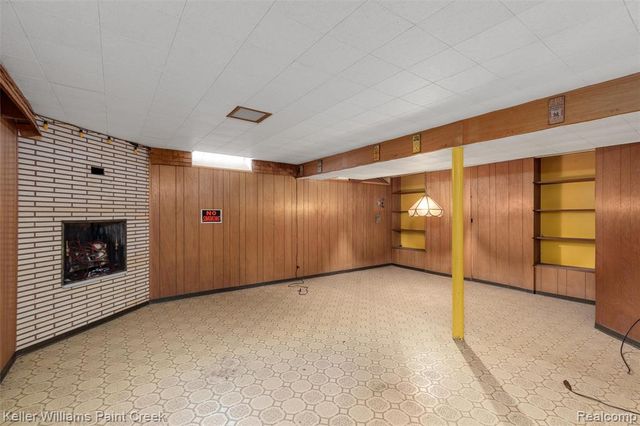 26642 Roan Avenue, Warren, MI 48089